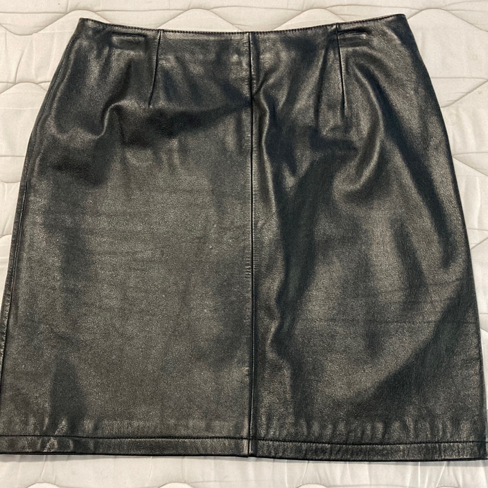 Wilson Leather size 12 black skirt